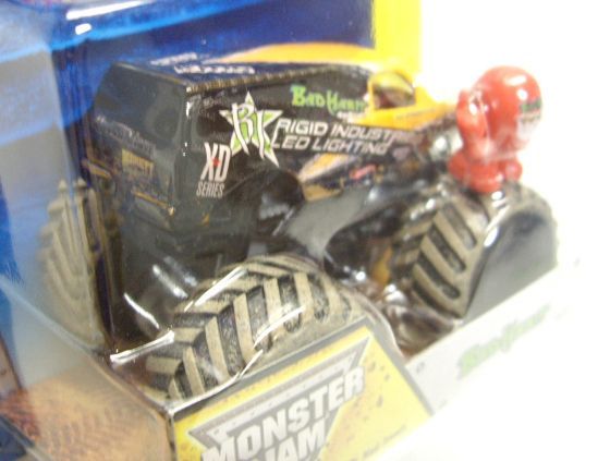 画像: 2014 MONSTER JAM included MONSTER JAM FIGURE! 【BAD HABIR】 ORANGE-BLACK (MUD TREADS)