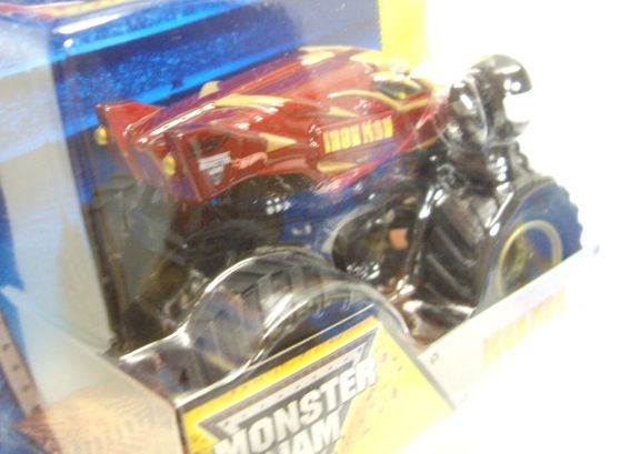 画像: 2014 MONSTER JAM included MONSTER JAM FIGURE! 【IRON MAN】 RED