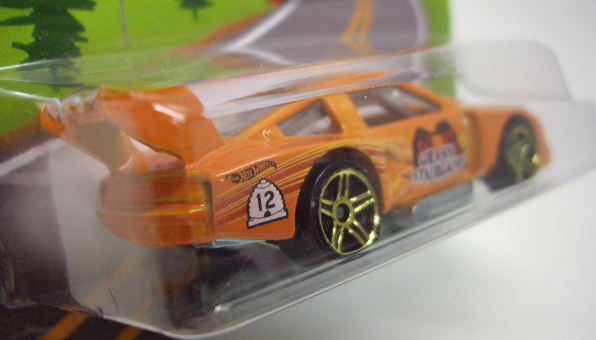 画像: 2014 WALMART EXCLUSIVE - HW ROAD TRIPPIN' 【'76 CHEVY MONZA】 ORANGE/PR5