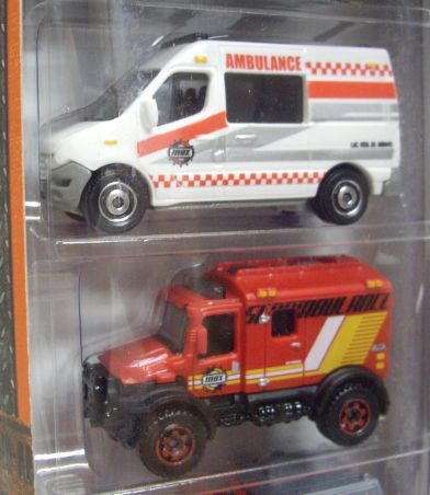 画像: 2014 MATCHBOX 5PACK  【RESCUE DUTY】 Blaze Blaster/Renault Master Ambulance/4x4 Scrambulance/4x4 Fire Truck(EX)/2003 Ambulance(EX)
