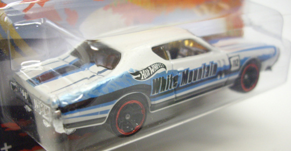 画像: 2014 WALMART EXCLUSIVE - HW ROAD TRIPPIN' 【'71 DODGE CHARGER】 WHITE/MC5