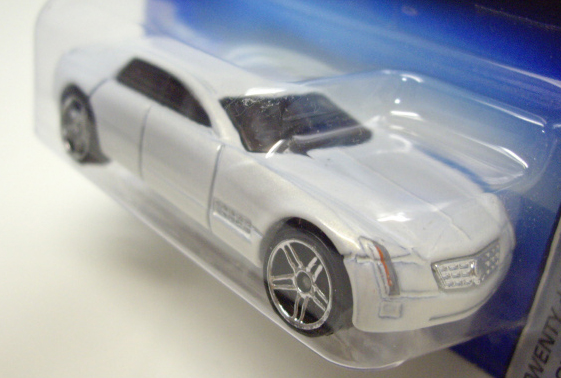 画像: 【CADILLAC SIXTEEN】　WHITE/PR5