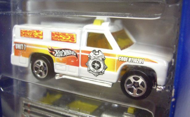 画像: 2001 5PACK 【HEAT FLEET】　Oldsmobile Aurora / Police Car / Rescue Ranger / Fire Eater / Flame Stopper