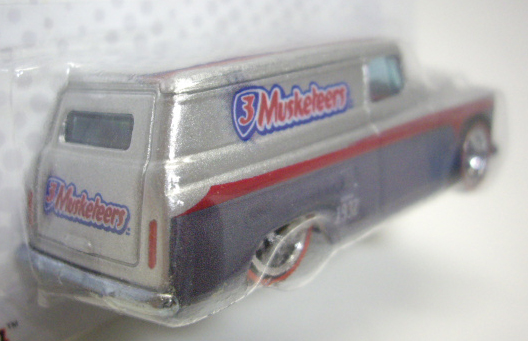 画像: 2015 POP CULTURE - MARS CANDIES 【'55 CHEVY PANEL】 SILVER/RR (3 MUSKETEERS) 