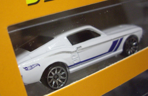 画像: 2015 HOT WHEELS 9CAR GIFT PACK 【'67 CUSTOM MUSTANG】　WHITE/10SP