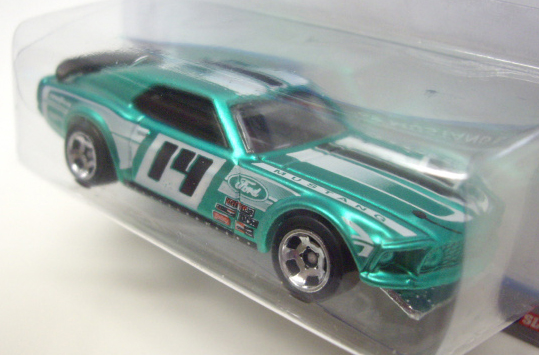 画像: 2014 COOL CLASSICS 【'69 MUSTANG BOSS 302】 SPEC.FROST LT.GREEN/RS (台紙のOTTOがピンク）