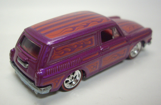 画像: LOOSE - 2011 GARAGE 30CAR SET (バラシ） 【CUSTOM '69 VOLKSWAGEN SQUAREBACK】　MAGENTA/RR