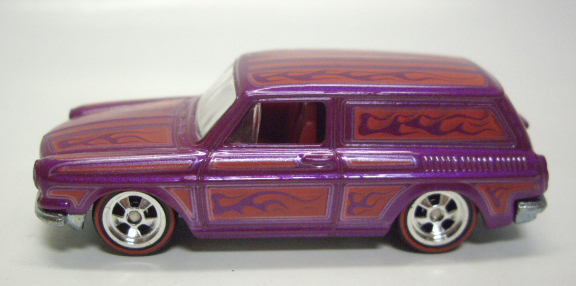 画像: LOOSE - 2011 GARAGE 30CAR SET (バラシ） 【CUSTOM '69 VOLKSWAGEN SQUAREBACK】　MAGENTA/RR