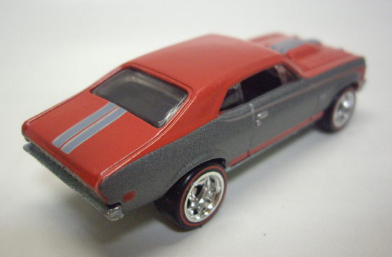 画像: LOOSE - 2011 GARAGE 20CAR SET (バラシ） 【'68 CHEVY NOVA】　FLAT GRAY-RED/RR