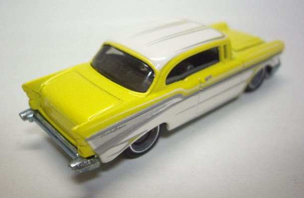 画像: LOOSE - 2011 GARAGE 20CAR SET (バラシ） 【'57 CHEVY BEL AIR】　YELLOW/RR