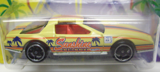 画像: 2015 WALMART EXCLUSIVE - HW ROAD TRIPPIN' 【80's PONTIAC FIREBIRD】 LT.YELLOW/O5