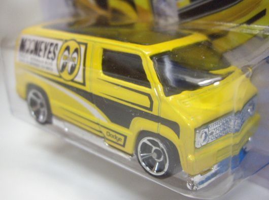 画像: 【CUSTOM '77 DODGE VAN】　YELLOW/MC5 (MOONEYES)(インターナショナル・ショートカード) 