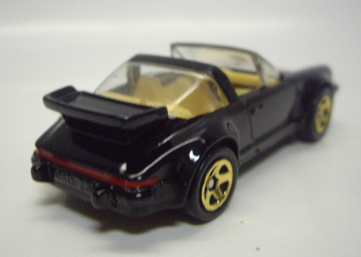 画像: LOOSE - 1997 FAO SCHWARZ EXCLUSIVE GOLD SERIES COLLECTION III 【PORSCHE 911 SC TARGA】　BLACK/5SP (CORGI CAST)