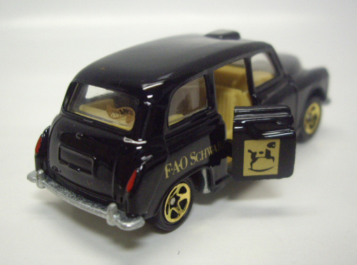 画像: LOOSE - 1997 FAO SCHWARZ EXCLUSIVE GOLD SERIES COLLECTION III 【LONDON TAXI】　BLACK/5SP (CORGI CAST)