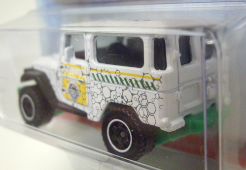 画像: 2015 MATCHBOX "JURASSIC WORLD" 【TOYOTA LAND CRUISER】 WHITE