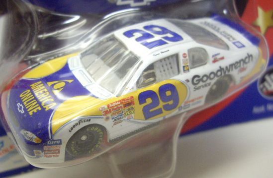 画像: 2002 ACTION - NASCAR WINNER'S CIRCLE 【"#29 AMERICA ONLINE" CHEVY MONTE CARLO】 WHITE-BLUE(with 1/24 RACE HOOD)