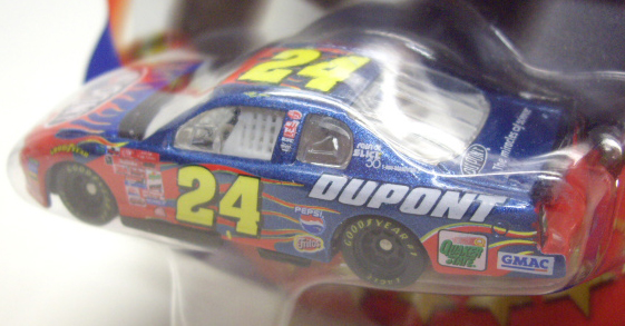 画像: 2001 ACTION - NASCAR WINNER'S CIRCLE 【"#24 DU PONT/2001 CHAMPION" CHEVY MONTE CARLO】　RED-BLUE (DRIVER STICKER)