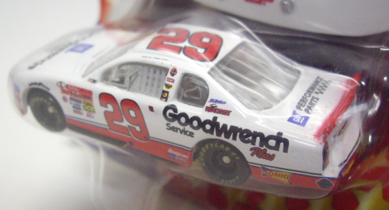 画像: 2002 ACTION - NASCAR WINNER'S CIRCLE 【"#29 GM GOODWRENCH" CHEVY MONTE CARLO】 WHITE (with 1/24 RACE HOOD)