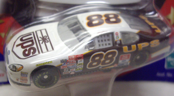 画像: 2002 ACTION - NASCAR WINNER'S CIRCLE 【"#88 UPS" FORD TAURUS】　WHITE-BROWN (with 1/24 RACE HOOD)