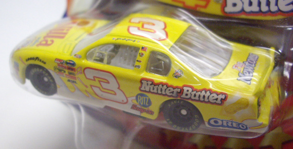 画像: 2002 ACTION - NASCAR WINNER'S CIRCLE 【"#3 NILLA" CHEVY MONTE CARLO】　YELLOW (with 1/24 AUTOGRAPHED HOOD)