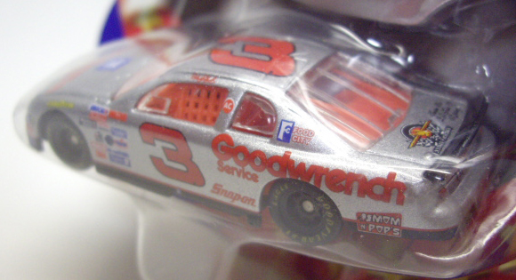 画像: 2002 ACTION - NASCAR WINNER'S CIRCLE 【"#3 GM GOODWRENCH" CHEVY MONTE CARLO】 SILVER (with 1/24 RACE HOOD)