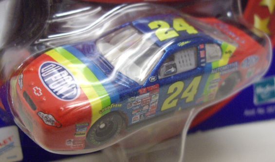 画像: 2000 HASBRO - NASCAR WINNER'S CIRCLE 【"#24 DU PONT" CHEVY MONTE CARLO】　RED-BLUE (with 1/24 HOOD)