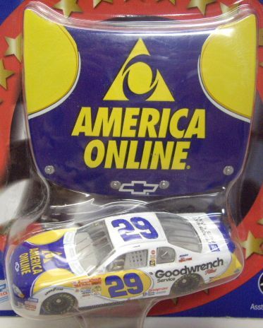 画像: 2002 ACTION - NASCAR WINNER'S CIRCLE 【"#29 AMERICA ONLINE" CHEVY MONTE CARLO】 WHITE-BLUE(with 1/24 RACE HOOD)