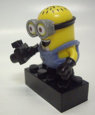 画像: MEGA BLOKS - DESPICABLE ME 2 (怪盗グルーのミニオン危機一発) 【MINION ミニフィグ6】　YELLOW/カメラ