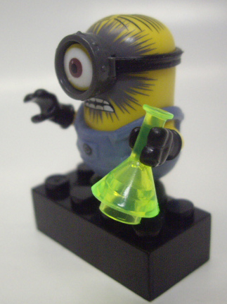 画像: MEGA BLOKS - DESPICABLE ME 2 (怪盗グルーのミニオン危機一発) 【MINION ミニフィグ2】　YELLOW