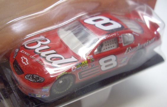 画像: 2004 ACTION - NASCAR WINNER'S CIRCLE 【"#8 BUDWEISER" CHEVY MONTE CARLO】 RED (台座付き)