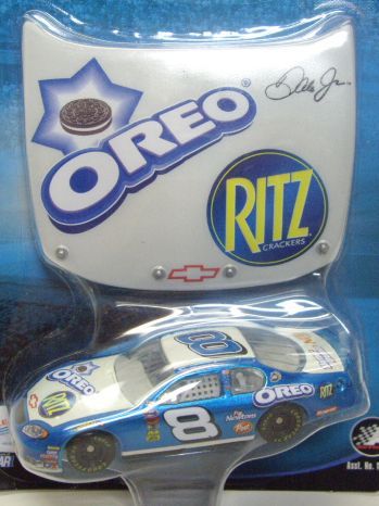 画像: 2004 ACTION - NASCAR WINNER'S CIRCLE 【"#8 OREO/RITZ" CHEVY MONTE CARLO】 BLUE-WHITE (with 1/24 RACE HOOD)