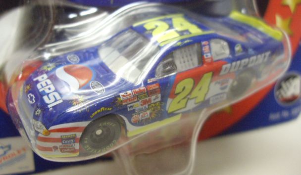 画像: 2003 ACTION - NASCAR WINNER'S CIRCLE 【"#24 DU PONT/PEPSI" CHEVY MONTE CARLO】 BLUE (with 1/24 RACE HOOD)