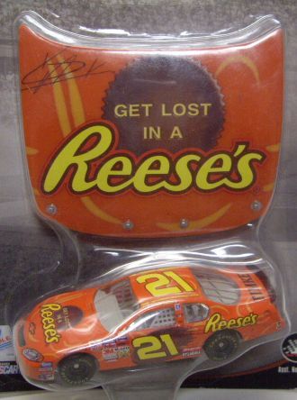 画像: 2004 ACTION - NASCAR WINNER'S CIRCLE 【"#21 REESE'S" CHEVY MONTE CARLO】 ORANGE (with 1/24 RACE HOOD)