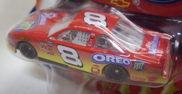 画像: 2003 ACTION - NASCAR WINNER'S CIRCLE 【"#8 OREO/RITZ" CHEVY MONTE CARLO】 RED (with 1/24 RACE HOOD)