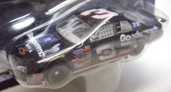 画像: 2004 ACTION - NASCAR WINNER'S CIRCLE 【"#3 GM GOODWRENCH" CHEVY MONTE CARLO】 BLACK(RACED VERSION) (WITH STICKER)