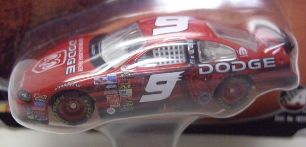 画像: 2004 ACTION - NASCAR WINNER'S CIRCLE 【"#9 DODGE" DODGE CHARGER】 RED (WITH STICKER)