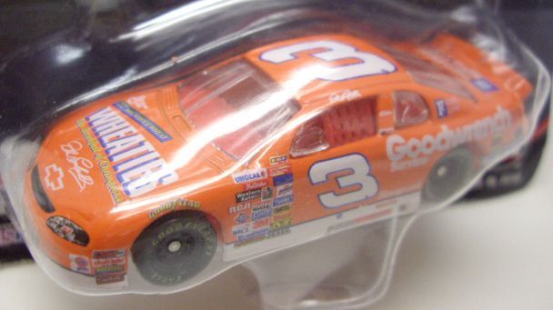 画像: 2004 ACTION - NASCAR WINNER'S CIRCLE 【"#3 WHEATIES/GM GOODWRENCH" CHEVY MONTE CARLO】 ORANGE (WITH STICKER)