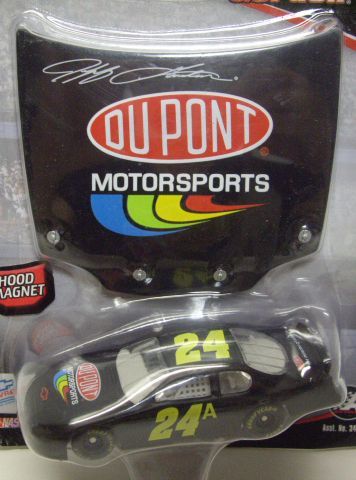 画像: 2005 ACTION - NASCAR WINNER'S CIRCLE 【"#24 DU PONT TEST CAR" CHEVY MONTE CARLO】 BLACK (with 1/24 RACE HOOD MAGNET)