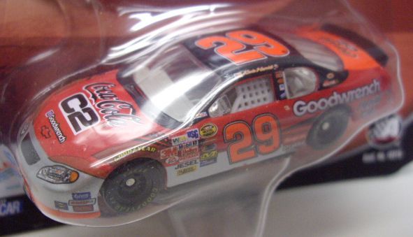 画像: 2004 ACTION - NASCAR WINNER'S CIRCLE 【"#29 COCA-COLA C2/GM GOODWRENCH" CHEVY MONTE CARLO】 RED (with 1/24 RACE HOOD)