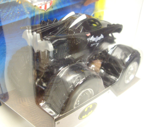 画像: 2015 MONSTER JAM includes SNAP-ON BATTLE SLAMMER! 【BATMOBILE】 BLACK (NEW CAST)