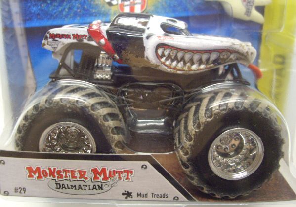 画像: 2015 MONSTER JAM includes SNAP-ON BATTLE SLAMMER! 【MONSTER MUTT DALMATIAN】 WHITE (MUD TREADS)