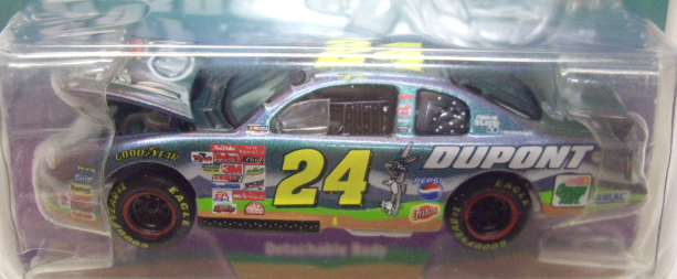 画像: 2001 ACTION - NASCAR LIMITED EDITION 【"#24 DU PONT/LOONEY TUNESS" CHEVY MONTE CARLO】　MET.GREEN