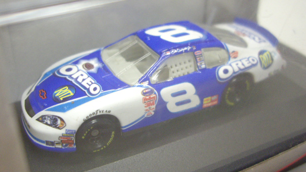 画像: 2006 - NASCAR WINNER'S CIRCLE 1/87  【"#8 OREO" CHEVY MONTE CARLO SS】　WHITE-BLUE