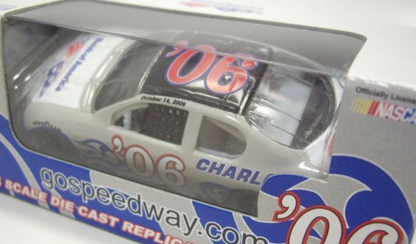 画像: 2006 ACTION? - NASCAR LOWE'S MOTOR SPEEDWAY LIMITED EDITION 【"OCT. 14, 2006" CHEVY MONTE CARLO】　GRAY