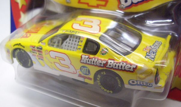 画像: 1/43 2002 ACTION - NASCAR WINNER'S CIRCLE 【"#3 NILLA WAFERS" CHEVY MONTE CARLO】　YELLOW (with 1/18 RACE HOOD)