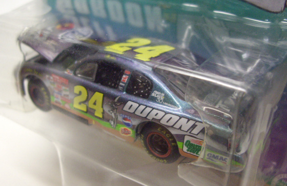 画像: 2001 ACTION - NASCAR LIMITED EDITION 【"#24 DU PONT/LOONEY TUNESS" CHEVY MONTE CARLO】　MET.GREEN