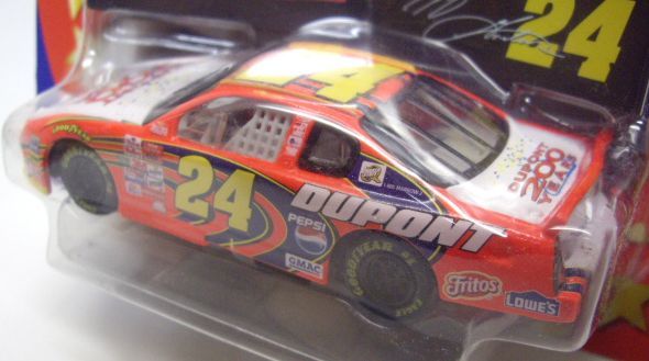 画像: 1/43 2001 ACTION - NASCAR WINNER'S CIRCLE 【"#24 DU PONT" CHEVY MONTE CARLO】　ORANGE