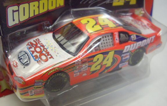 画像: 1/43 2001 ACTION - NASCAR WINNER'S CIRCLE 【"#24 DU PONT" CHEVY MONTE CARLO】　ORANGE