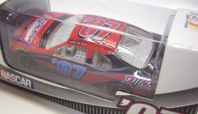 画像: 2007 ACTION? - NASCAR TALLADEGA SUPERSPEEDWAY LIMITED EDITION 【"APRIL 29, 2007" FORD FUSION】　RED