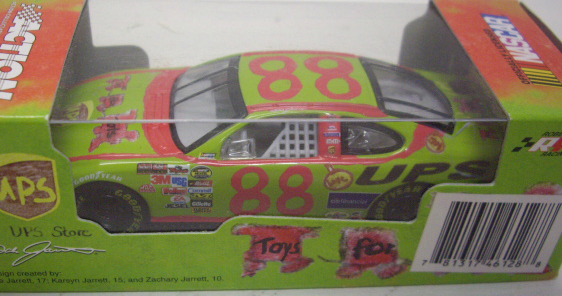 画像: 1/43 2005 ACTION - NASCAR UPS LIMITED EDITION【"#88 TOYS FOR TOTS" FORD TAURUS】　LT.GREEN
